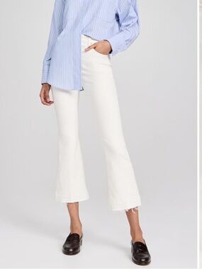 Closed
Hi-Sun Jeans
